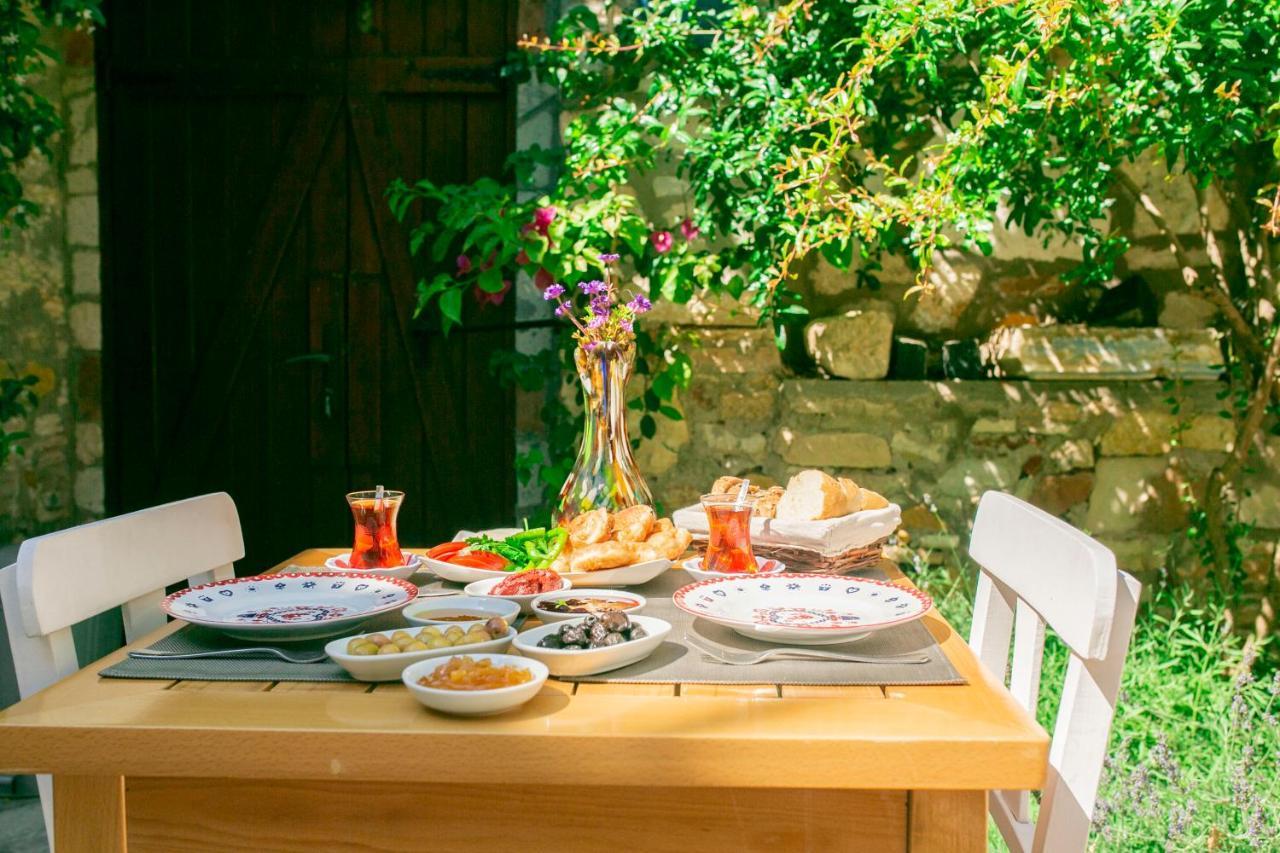 Annemin Harabesi Otel Çeşme Kültér fotó
