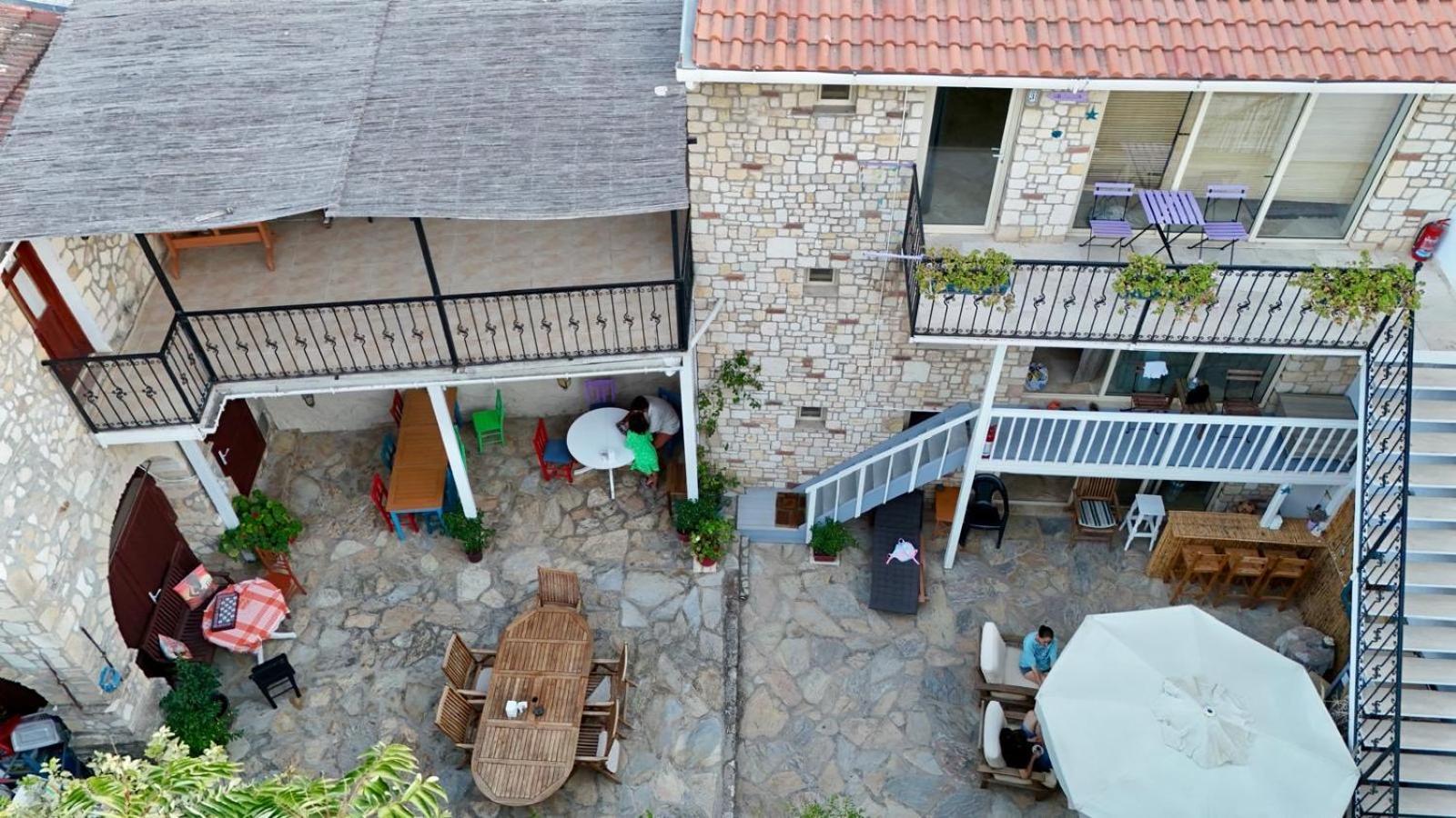 Annemin Harabesi Otel Çeşme Kültér fotó