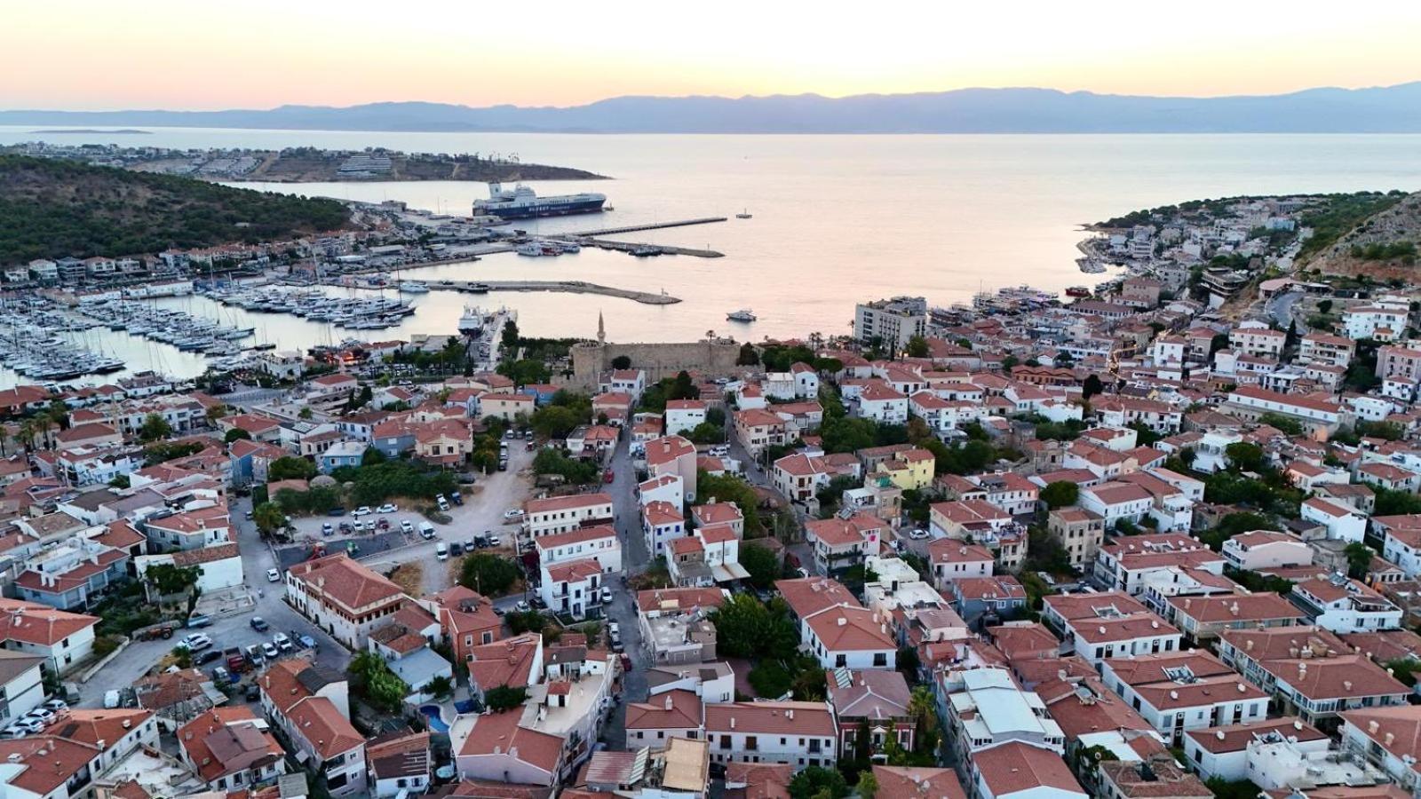 Annemin Harabesi Otel Çeşme Kültér fotó